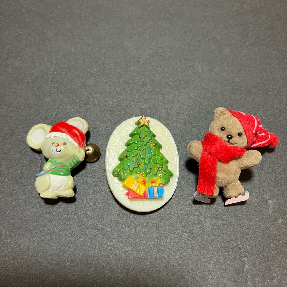 Vtg. Christmas Pins Hallmark + Unbranded (Lot Of 3); Christmas Brooches, Lapel